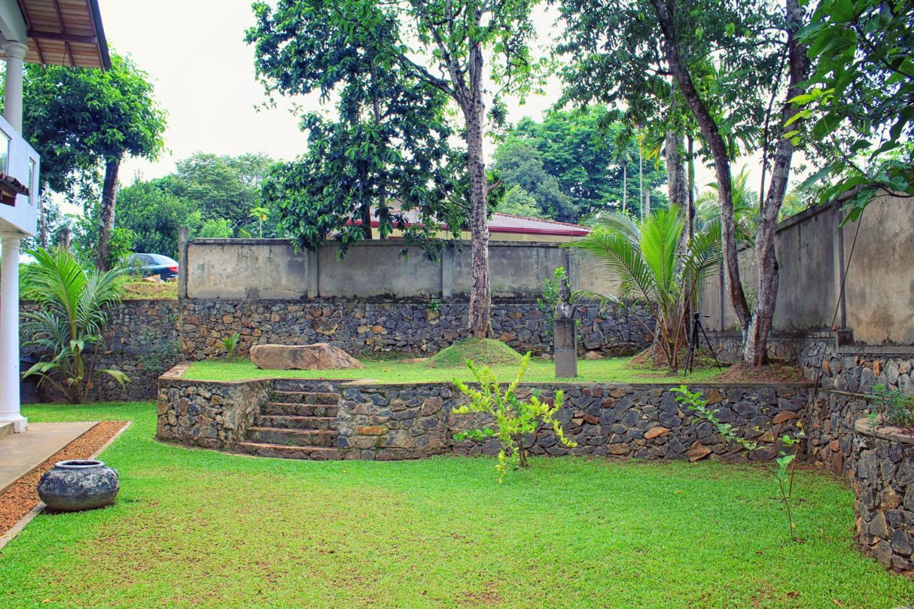 Volunteer Ceylon Apartment Ratnapura Exterior photo